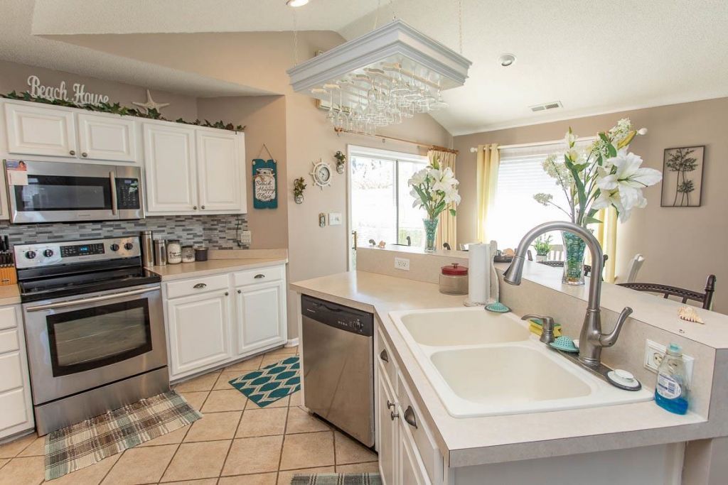 453 Mallard Lake Circle Photo 11