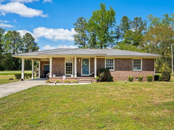 105 Twin City Circle , Loris, SC 29569