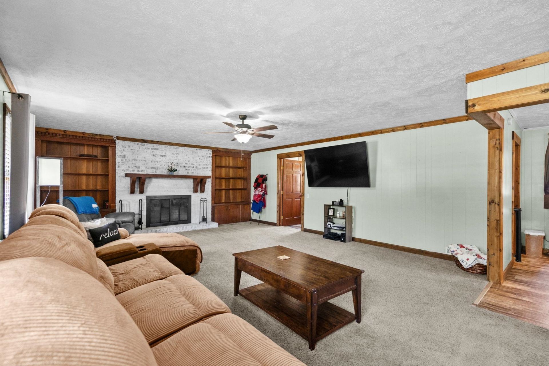 105 Twin City Circle Photo 8
