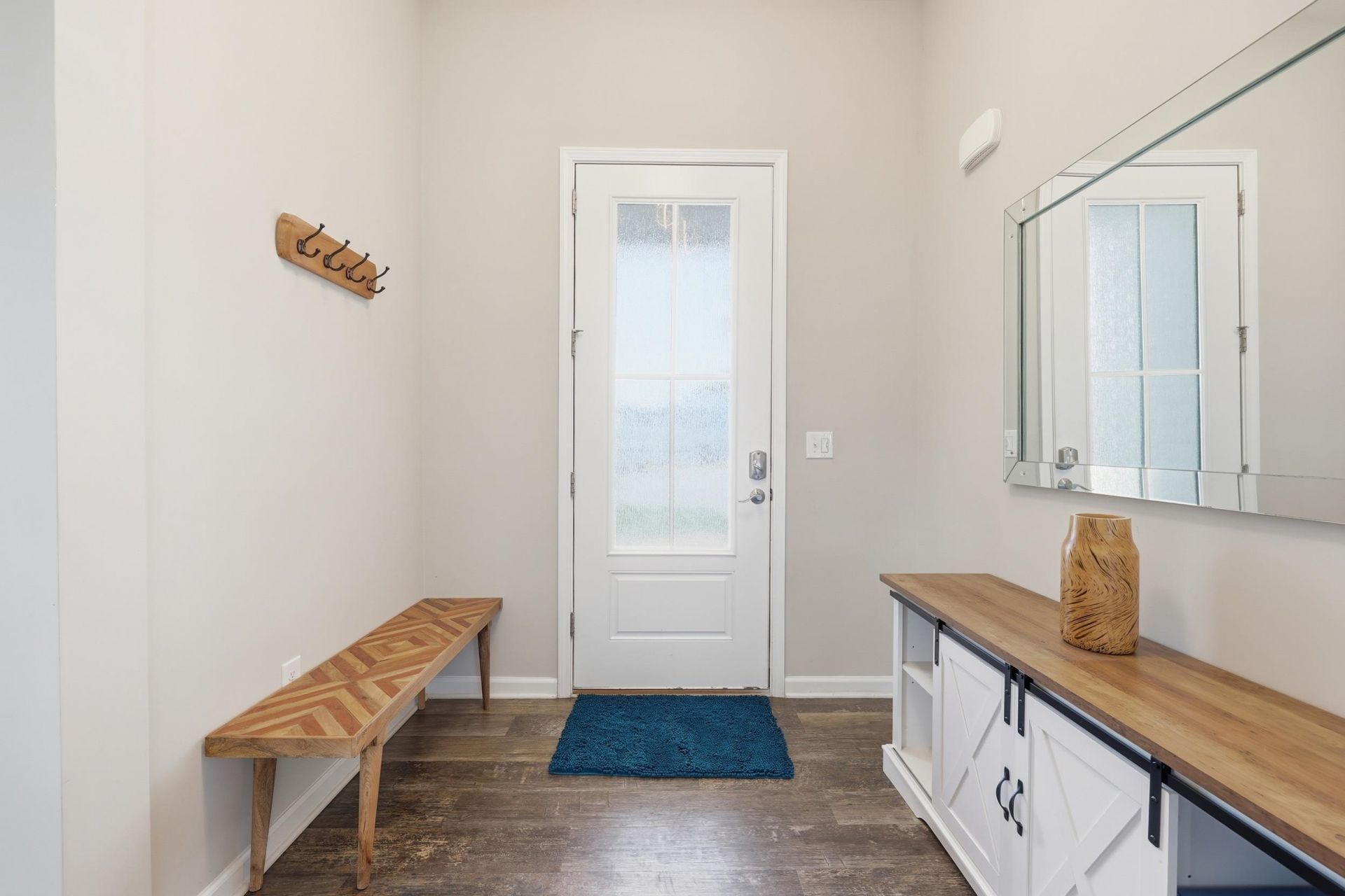 704 Crescent Lake Ct. Photo 17