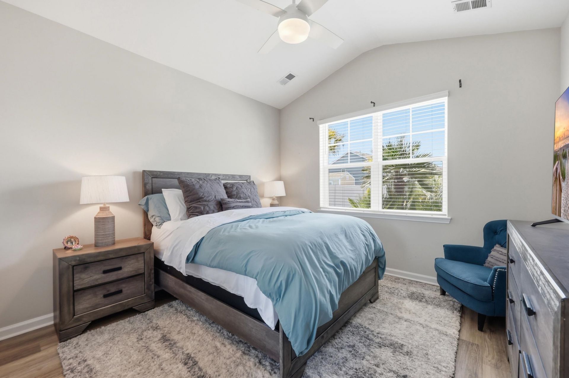 704 Crescent Lake Ct. Photo 18