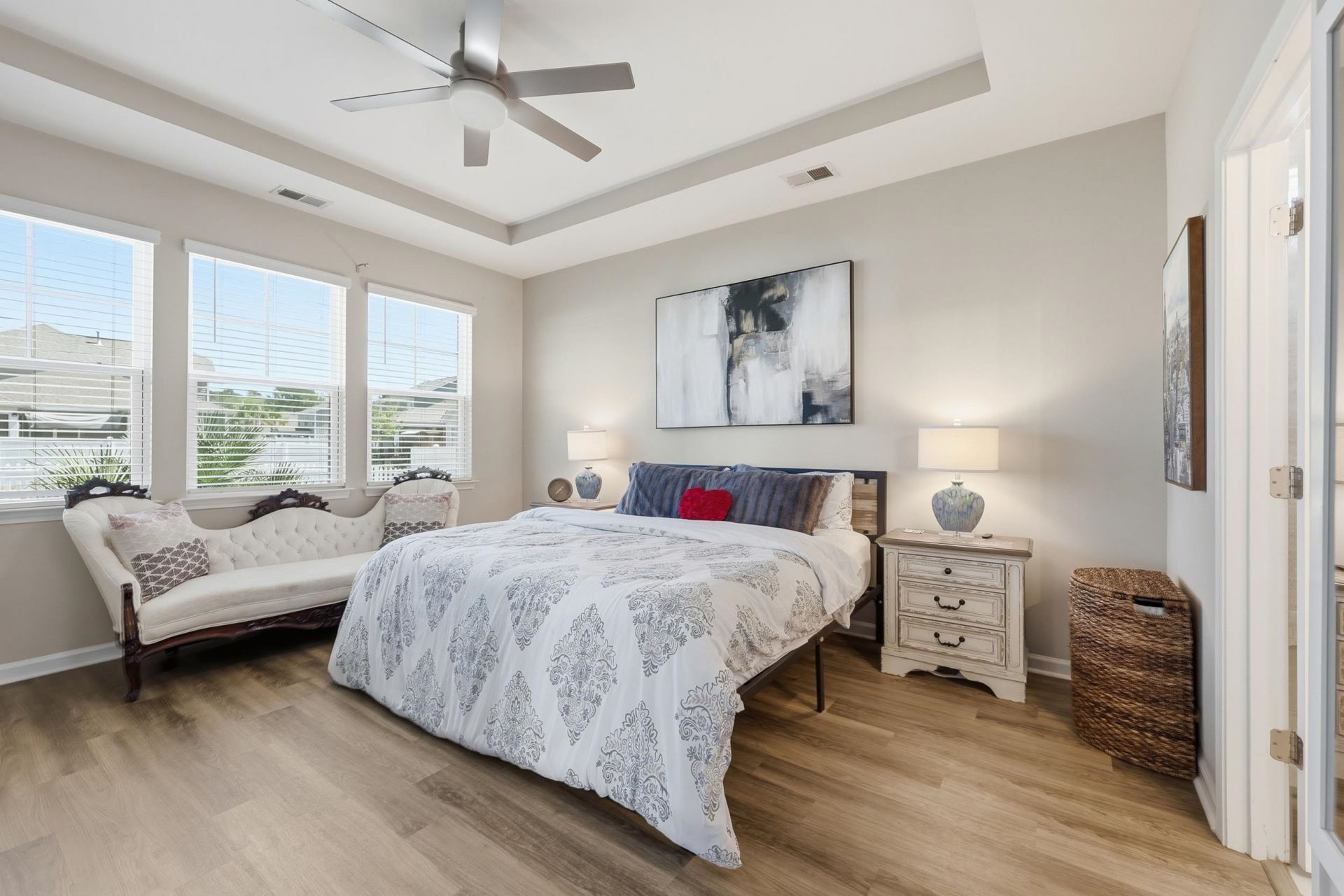 704 Crescent Lake Ct. Photo 23