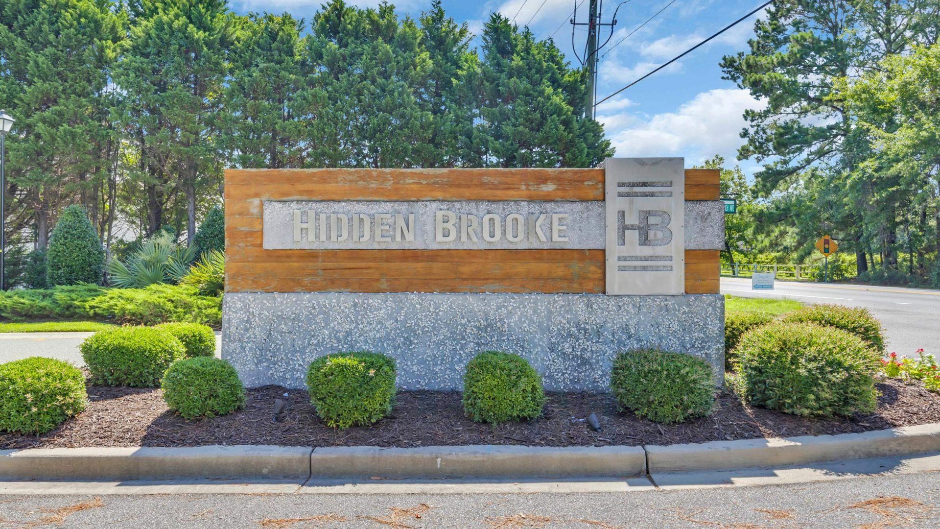 704 Crescent Lake Ct. Photo 36