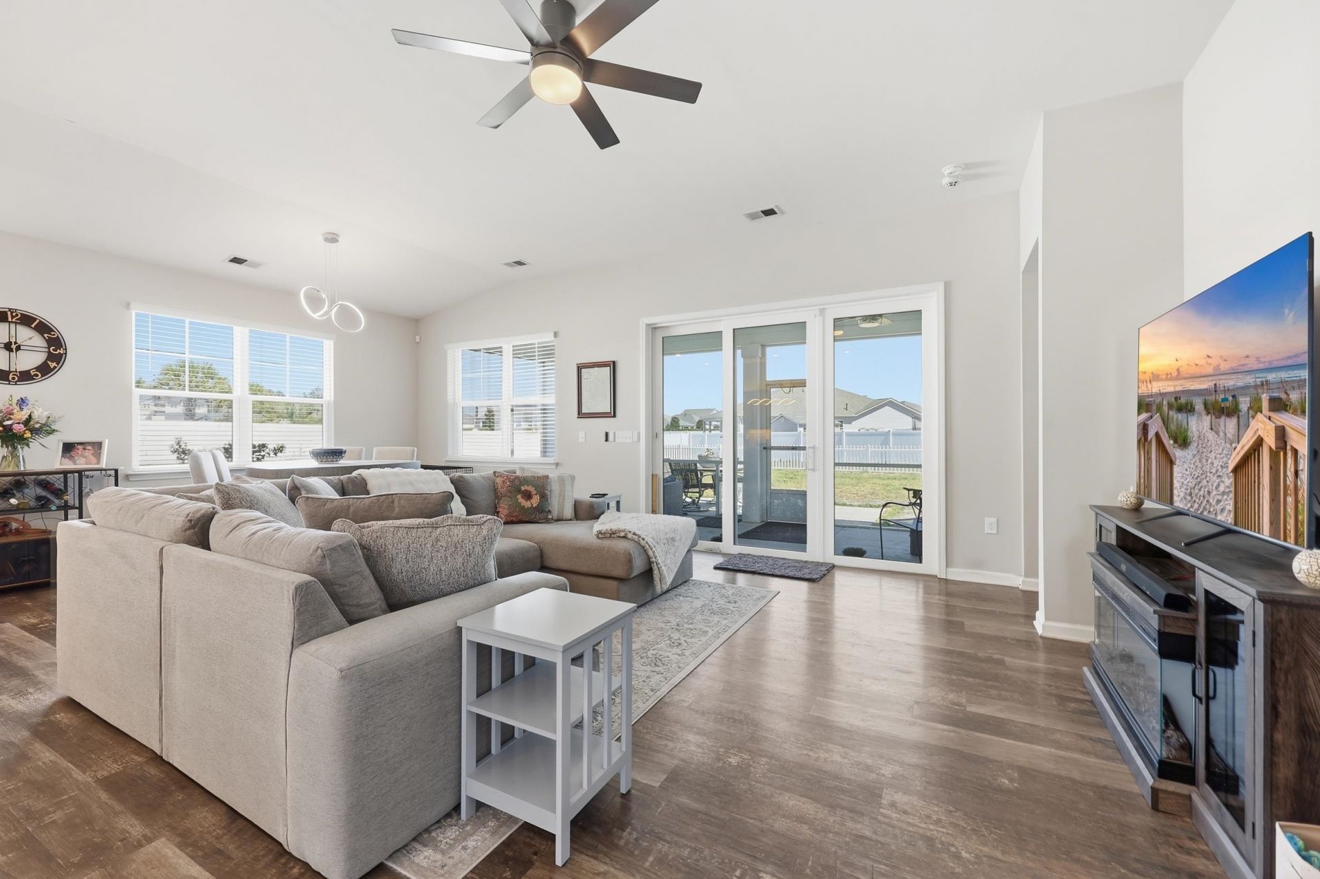 704 Crescent Lake Ct. Photo 5