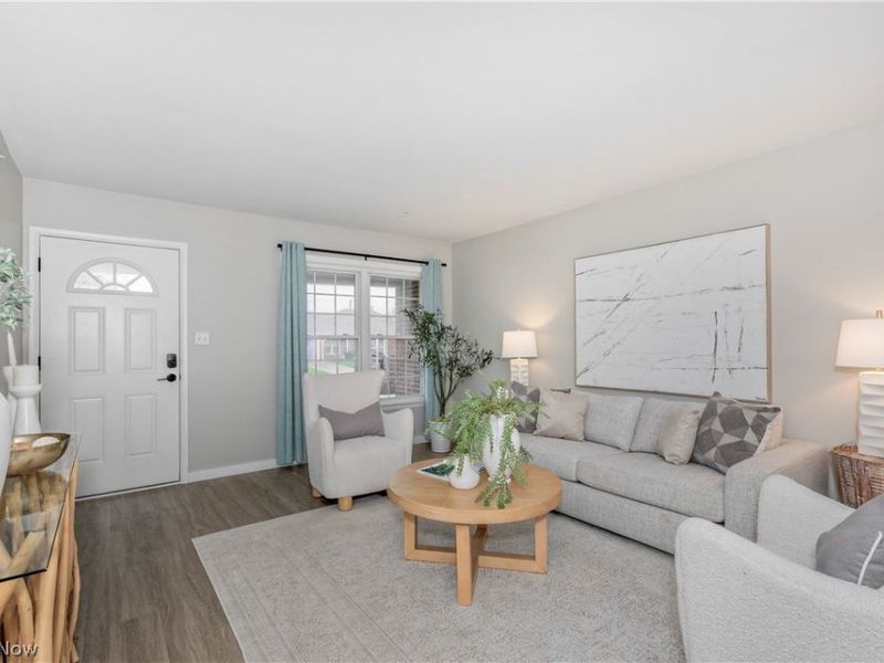 754 Hemlock Drive, Euclid, OH 44132 Photo 3