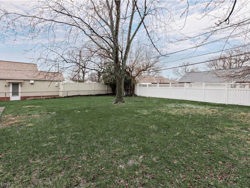 754 Hemlock Drive, Euclid, OH 44132 Photo 31