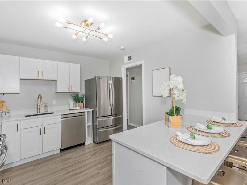 754 Hemlock Drive, Euclid, OH 44132 Photo 8