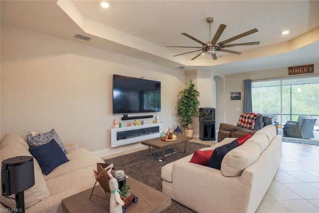 18236 Everson Miles Cir, North Fort Myers, FL 33917 Photo