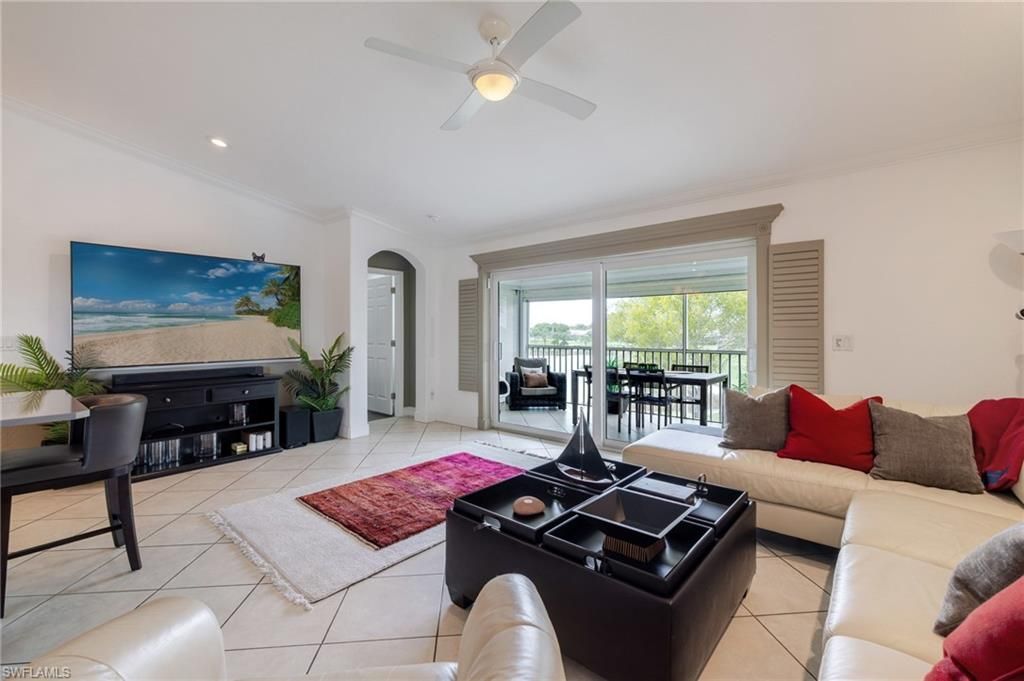 6871 Sterling Greens Dr, Unit 202, Naples, FL 34104 Photo