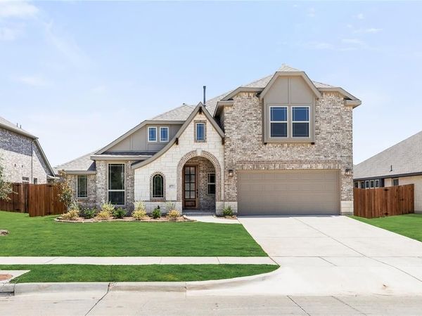 177 Creekside Drive, Sanger, TX 76266