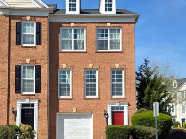 2449 BROOKMOOR LANE, WOODBRIDGE, VA 22191