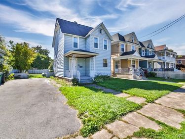 1817 Ontario Avenue , Niagara Falls, NY 14305