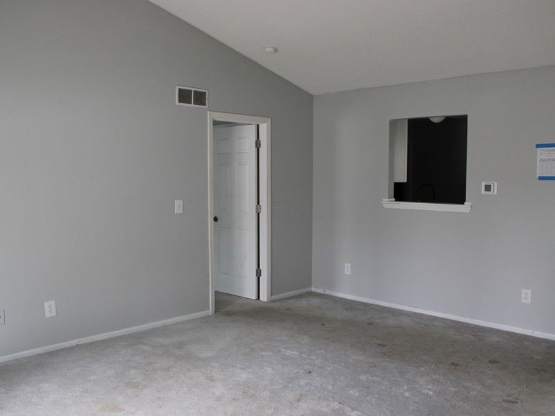 3012 Argonne Court , Columbus, OH 43232 Photo 6