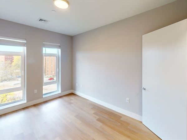 250 Centre St, Unit 509, Boston, MA 02119