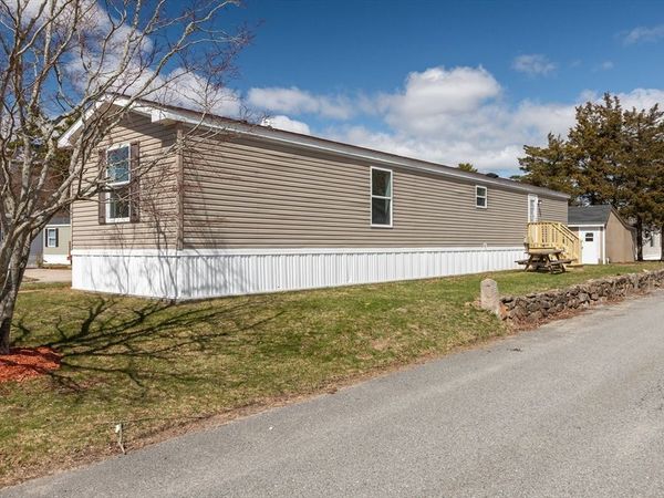 2900 Cranberry Hwy, Unit 42, Wareham, MA 02538