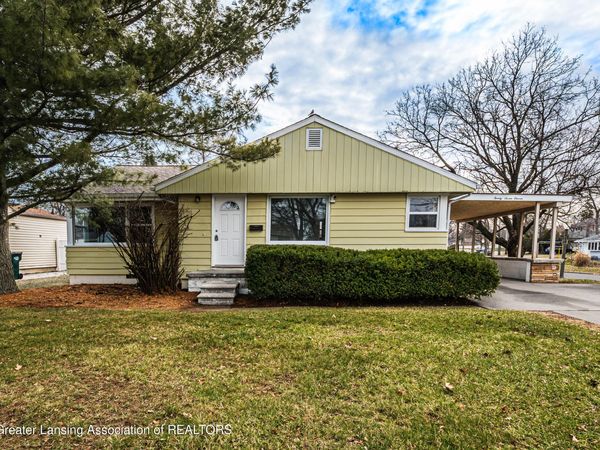 2711 Pleasant Grove Road, Lansing, MI 48910