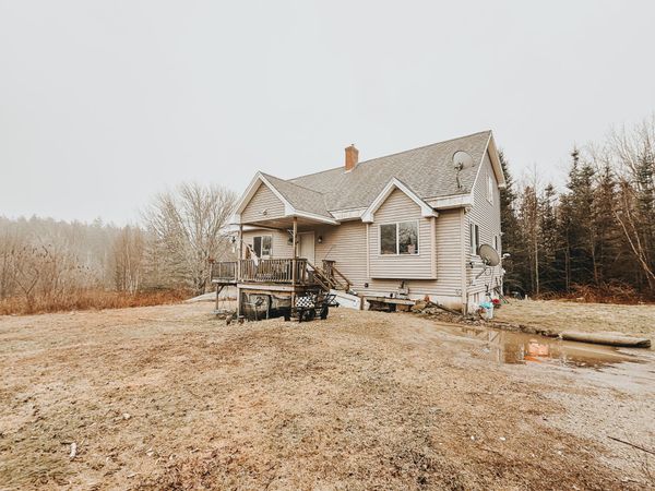 14 Sportsmans Way, Vinalhaven, ME 04863