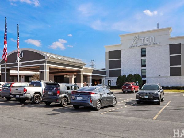 6175 W Grand Avenue , Unit 4012, Gurnee, IL 60031