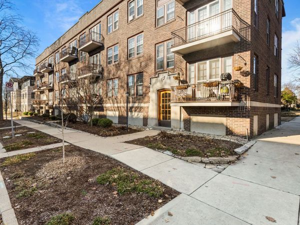 307 N Prairie Street, Unit 3, Champaign, IL 61820