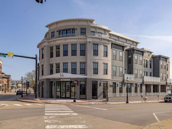 50 Maplewood Avenue, Unit 303, Portsmouth, NH 03801