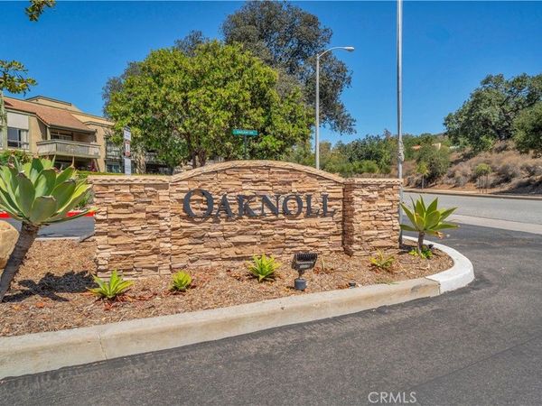 291 Sequoia Court, Unit 13, Thousand Oaks, CA 91360