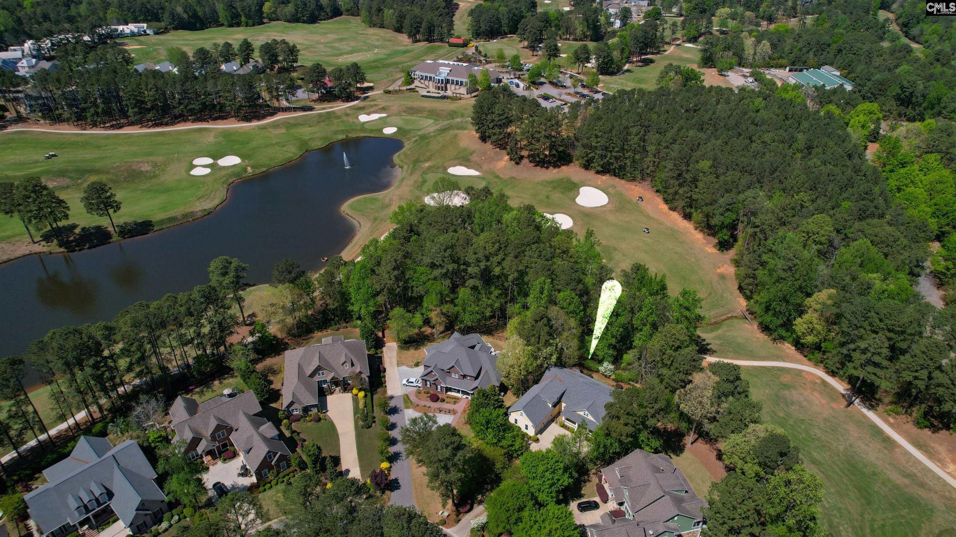 209 High Pointe Drive Photo 11