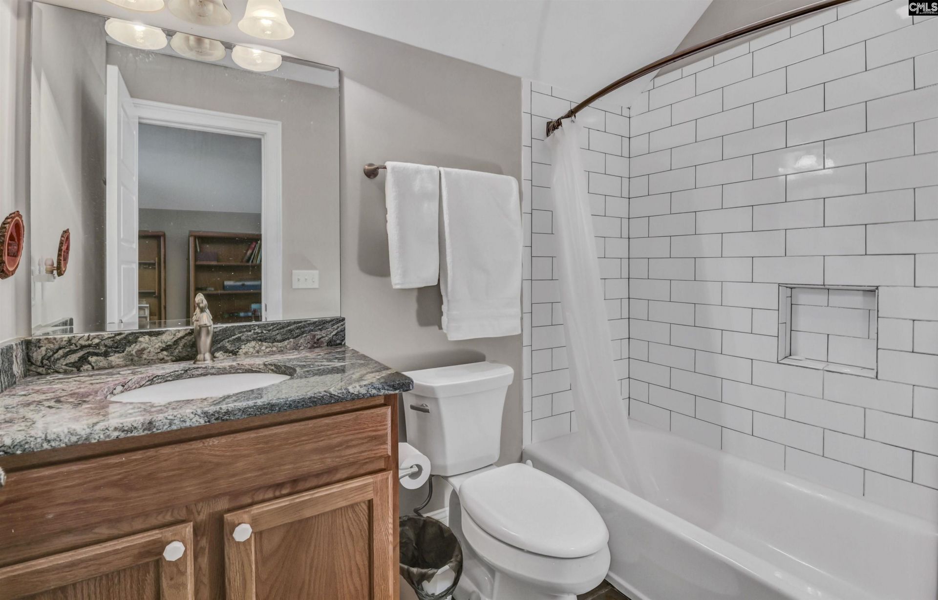 209 High Pointe Drive Photo 30