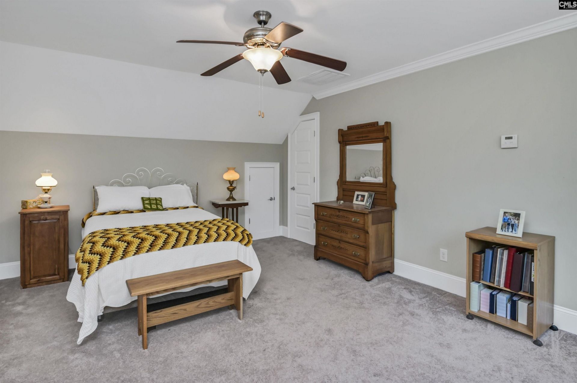209 High Pointe Drive Photo 36