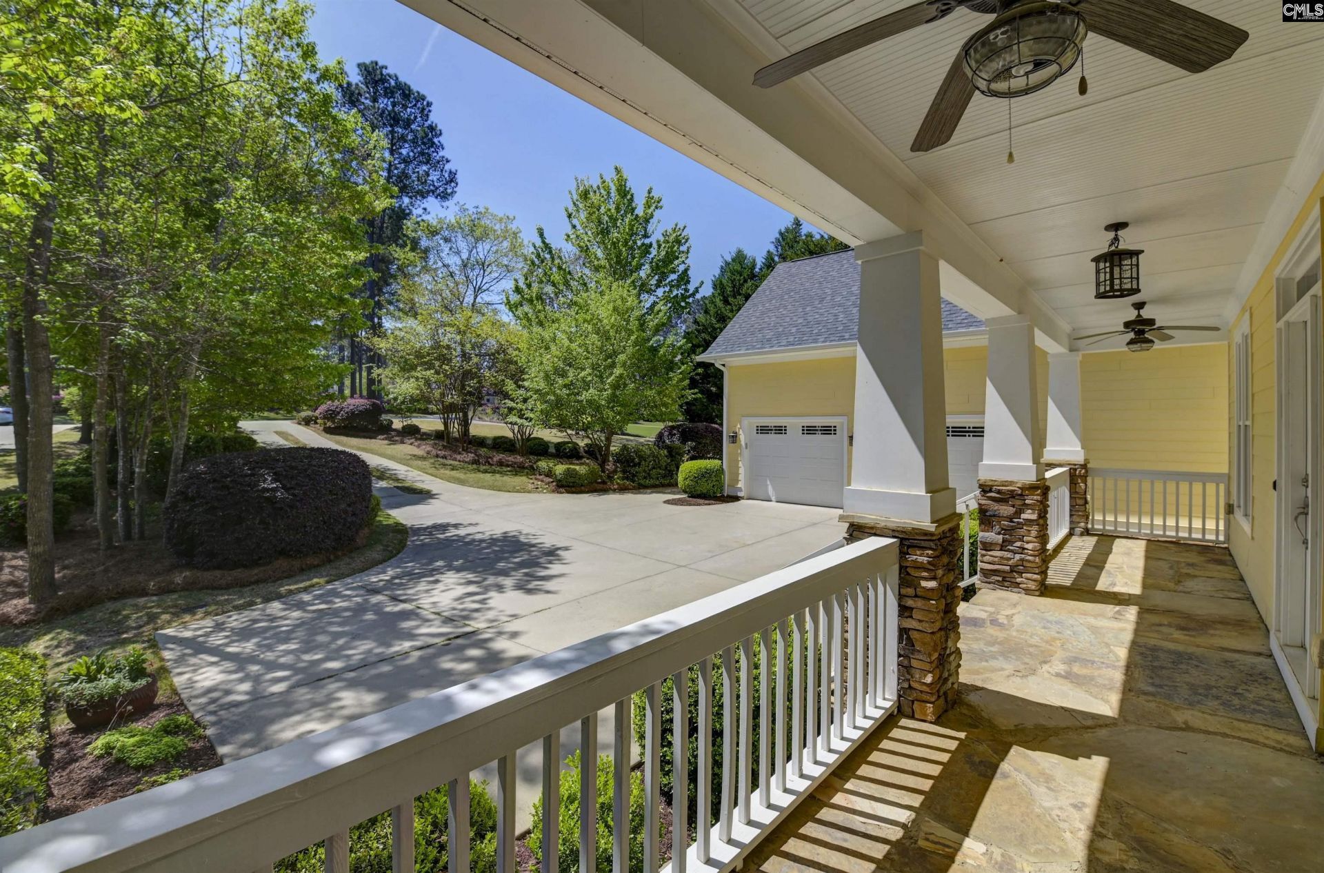 209 High Pointe Drive Photo 6