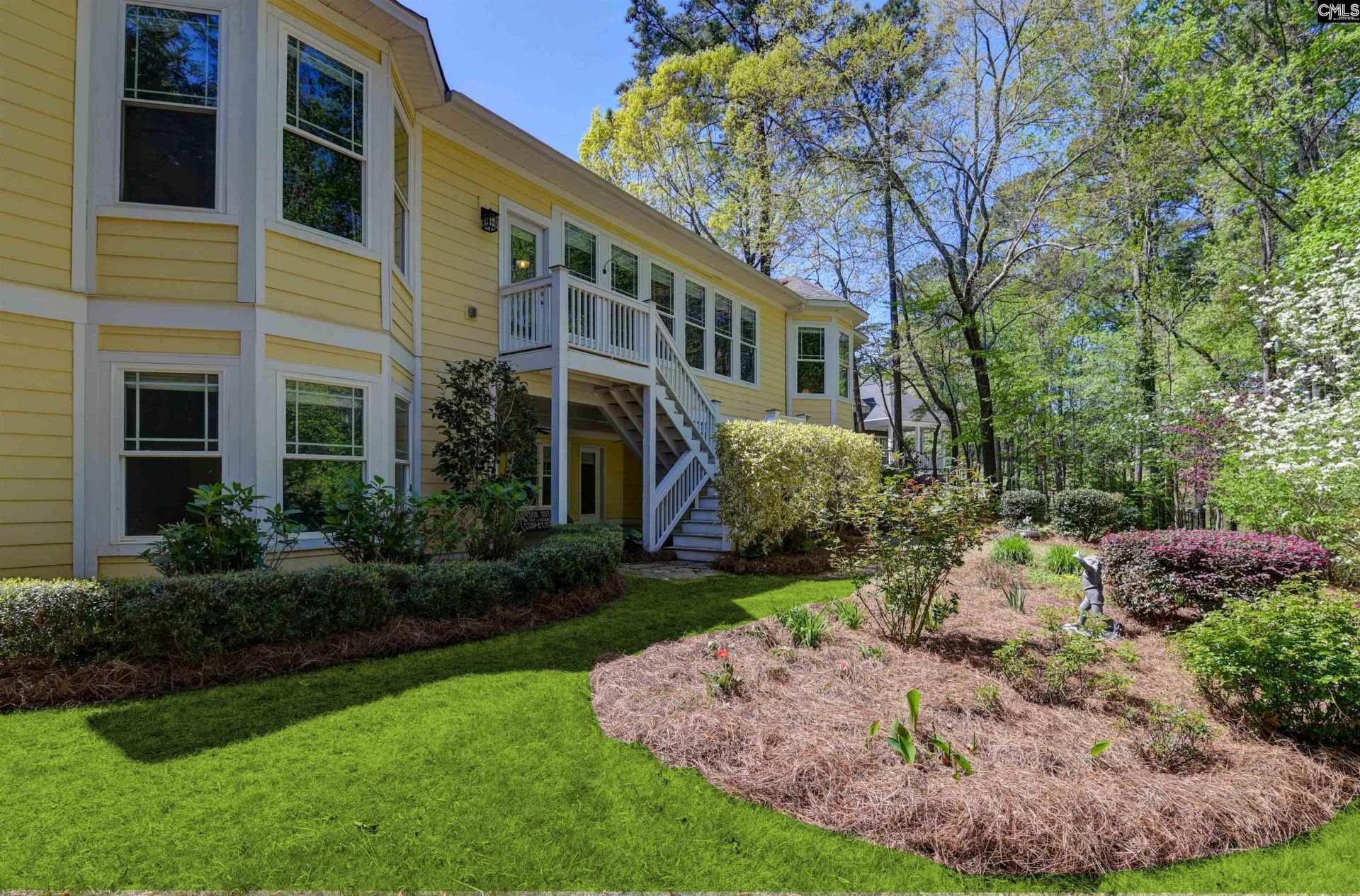 209 High Pointe Drive Photo 8