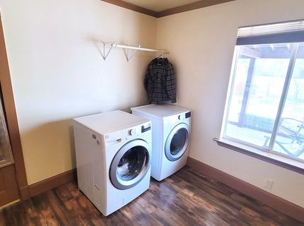 519 Birch Street, Westwood, CA 00000 Photo
