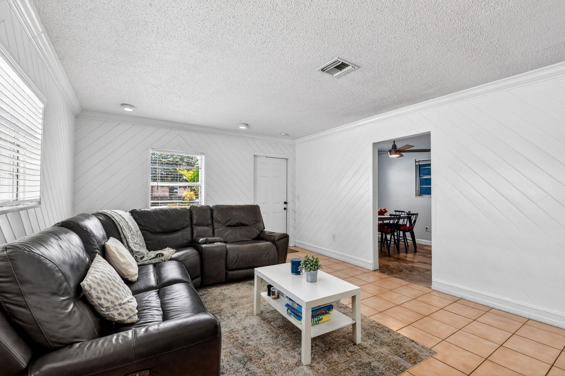 5721 Coconut Road, West Palm Beach, FL 33413 Photo