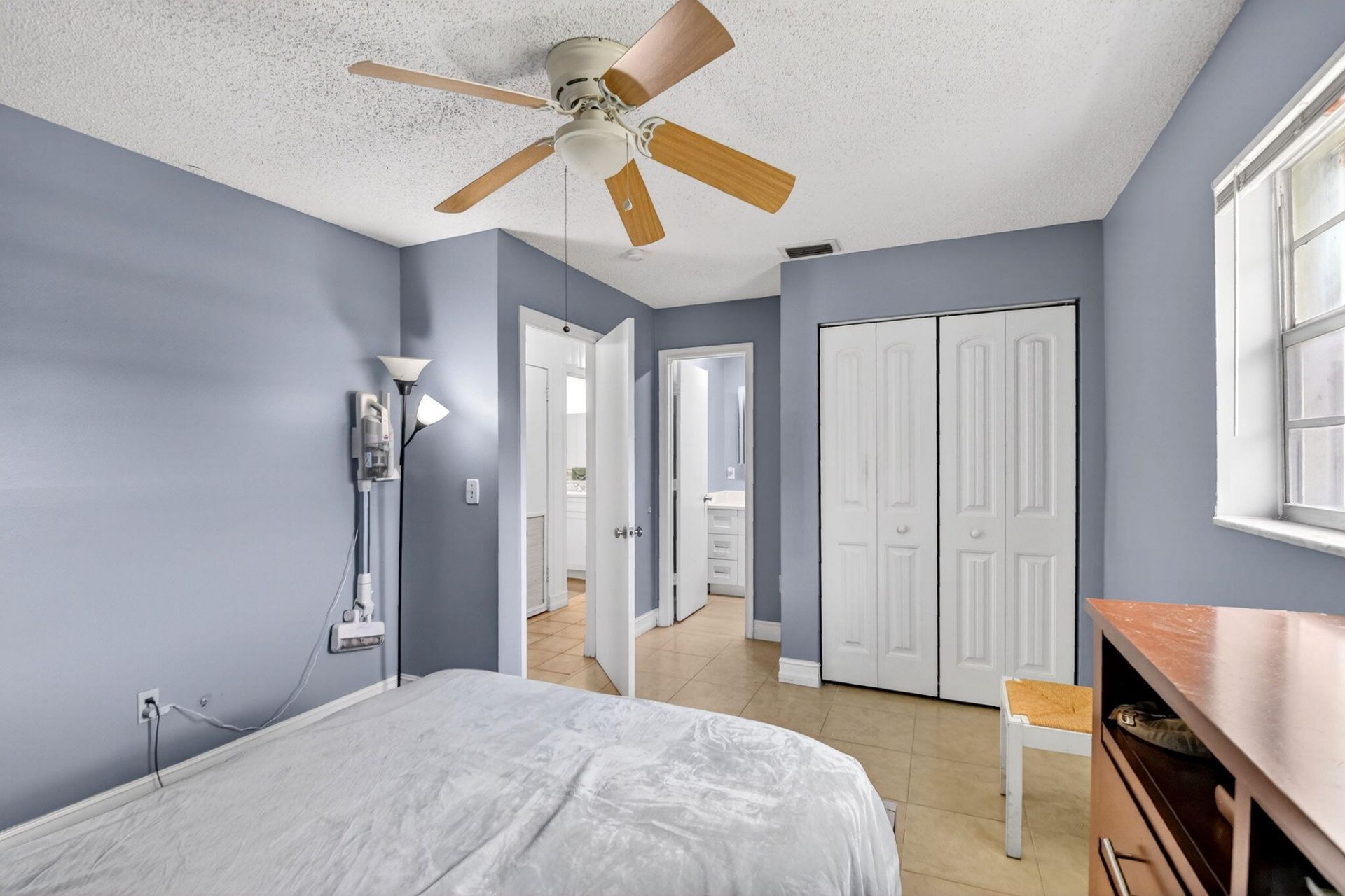 5721 Coconut Road, West Palm Beach, FL 33413 Photo