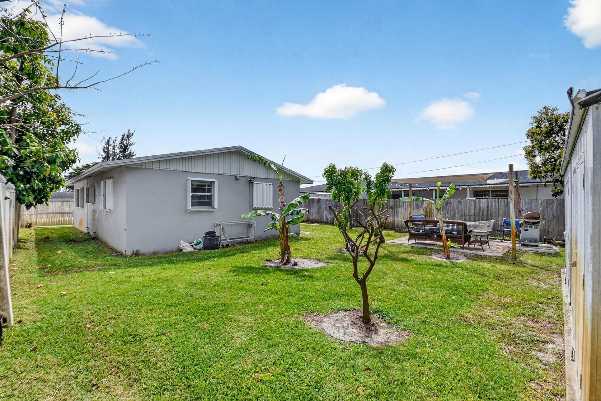 5721 Coconut Road, West Palm Beach, FL 33413 Photo