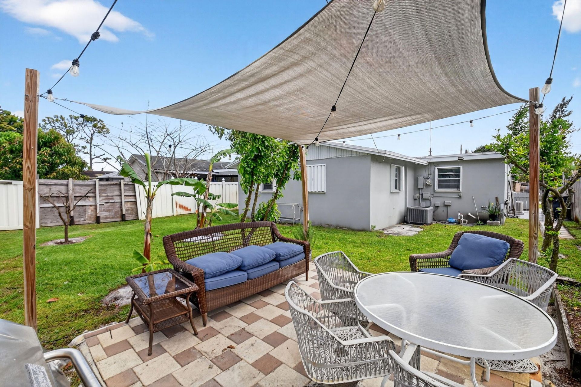 5721 Coconut Road, West Palm Beach, FL 33413 Photo