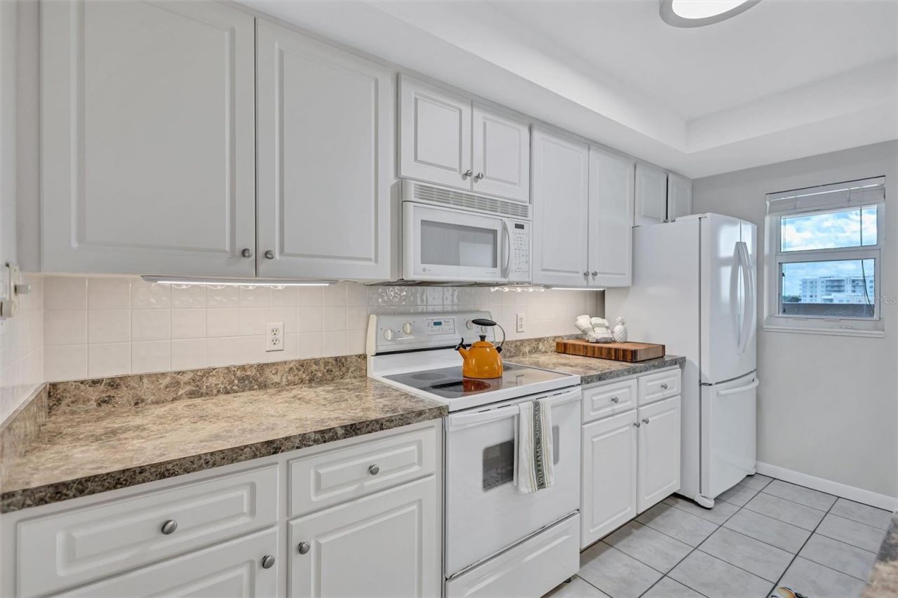 6140 Midnight Pass Road, Unit 603, Sarasota, FL 34242 Photo