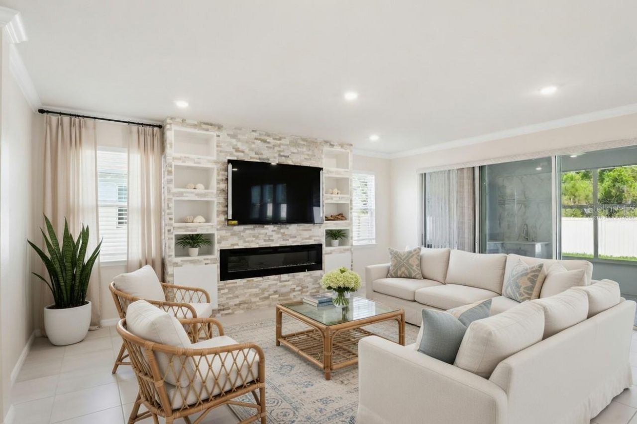 813 161st Street E, Bradenton, FL 34212 Photo