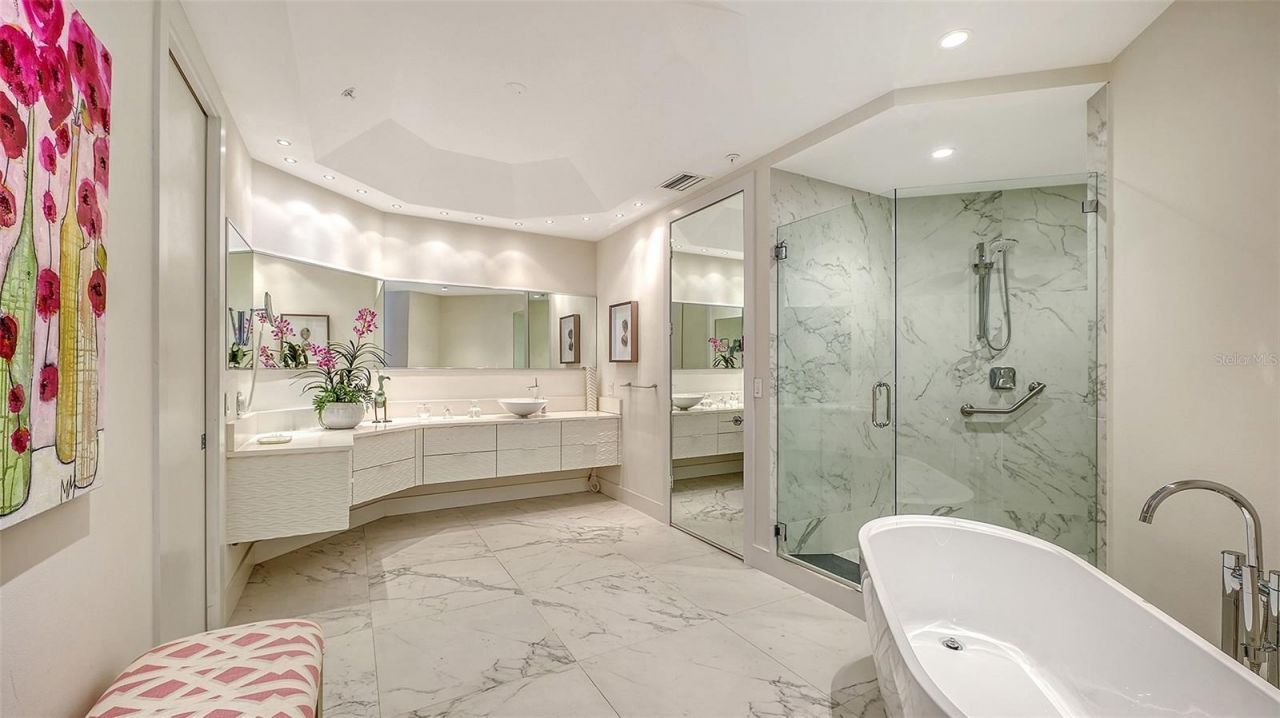 415 L Ambiance Drive, Unit A301, Longboat Key, FL 34228 Photo