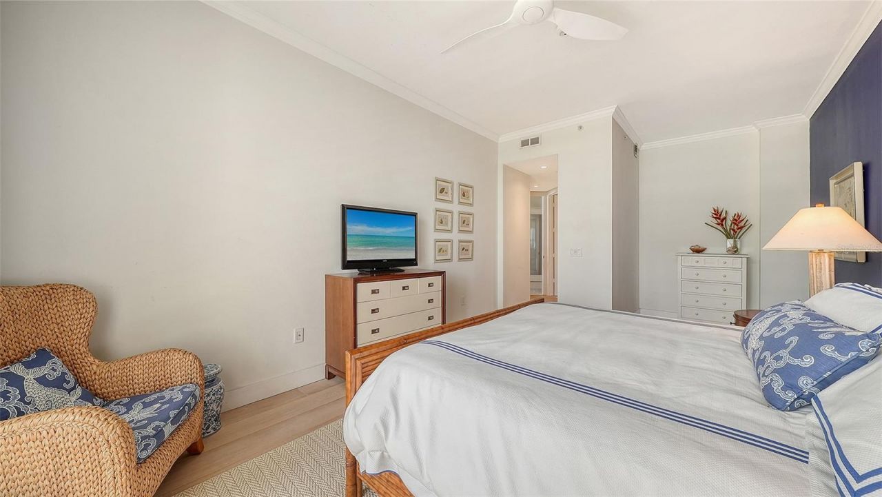 415 L Ambiance Drive, Unit A301, Longboat Key, FL 34228 Photo