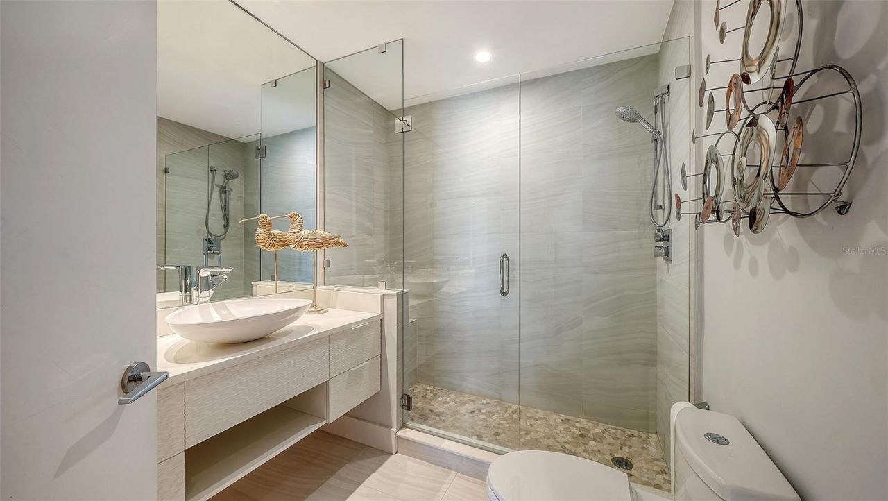 415 L Ambiance Drive, Unit A301, Longboat Key, FL 34228 Photo