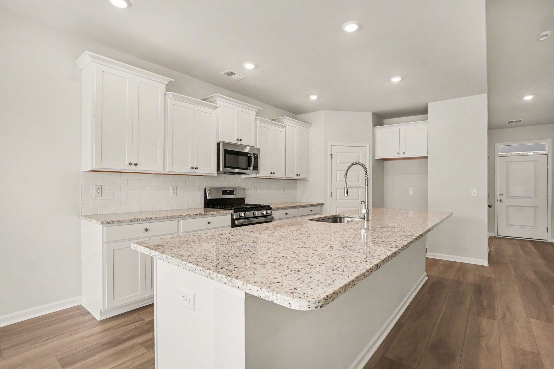 722 Isle Verde Dr Photo 12