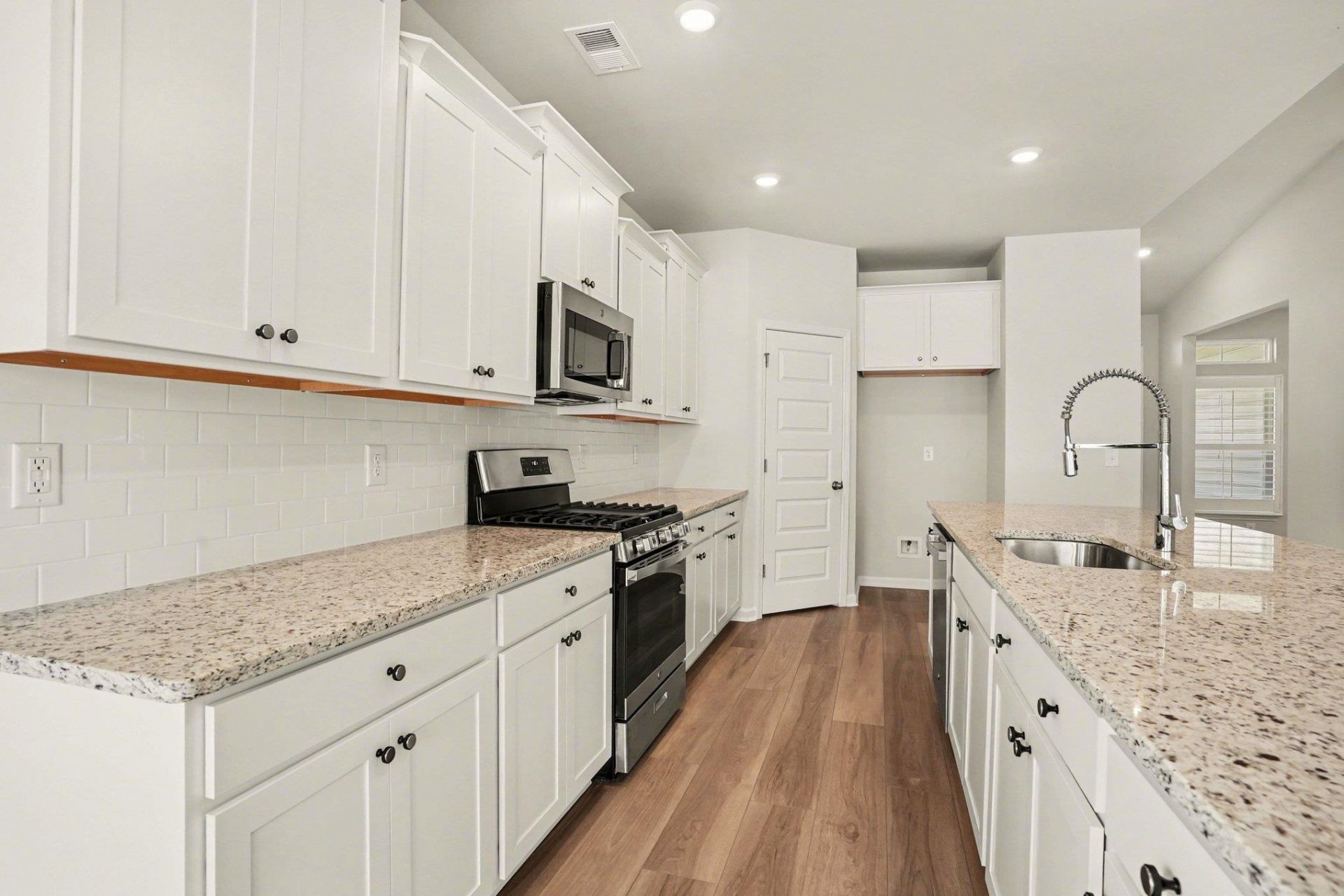 722 Isle Verde Dr Photo 13