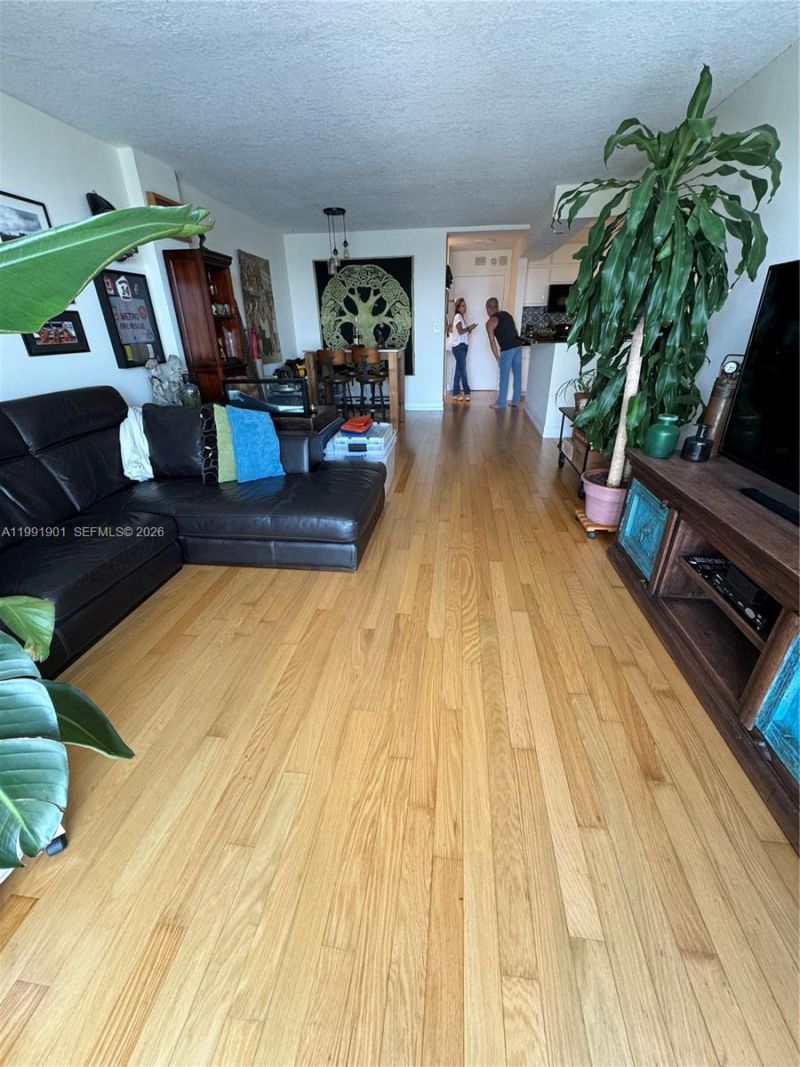 150 SE 25th Rd , Unit 11L, Miami, FL 33129 Photo