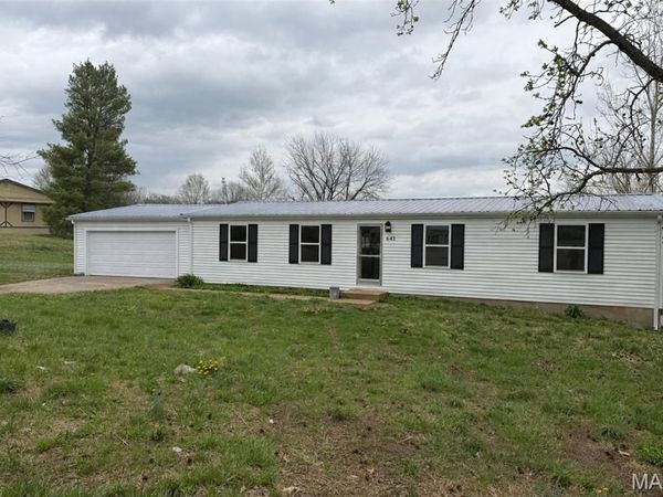 641 Carolee Court , Villa Ridge, MO 63089