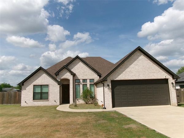 137 Stadium Lane, Van, TX 75790