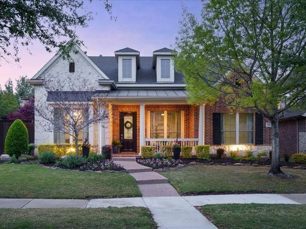 636 Duke Saxony Drive, Lewisville, TX 75056