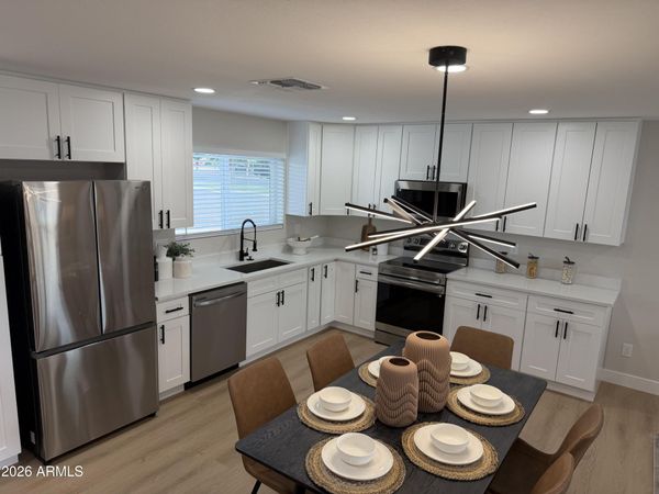 962 S PIONEER, Mesa, AZ 85204