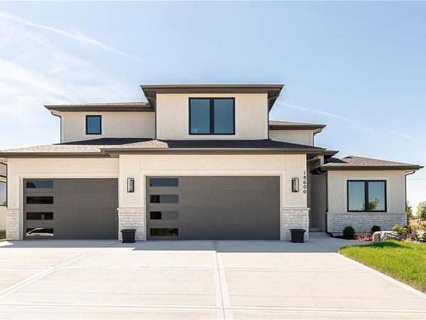 18601 Ironwood Street, Overland Park, KS 66085