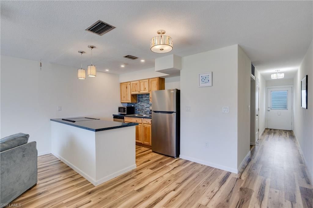 708 Victoria Dr, Unit 105, Cape Coral, FL 33904 Photo