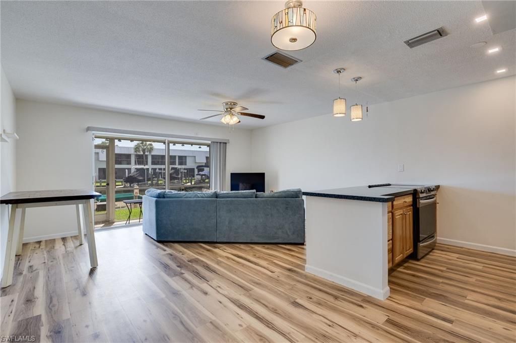 708 Victoria Dr, Unit 105, Cape Coral, FL 33904 Photo